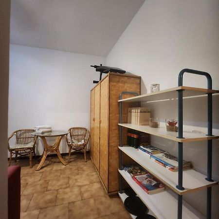 Appartamento Bologna Centro Con Giardino Luaran gambar